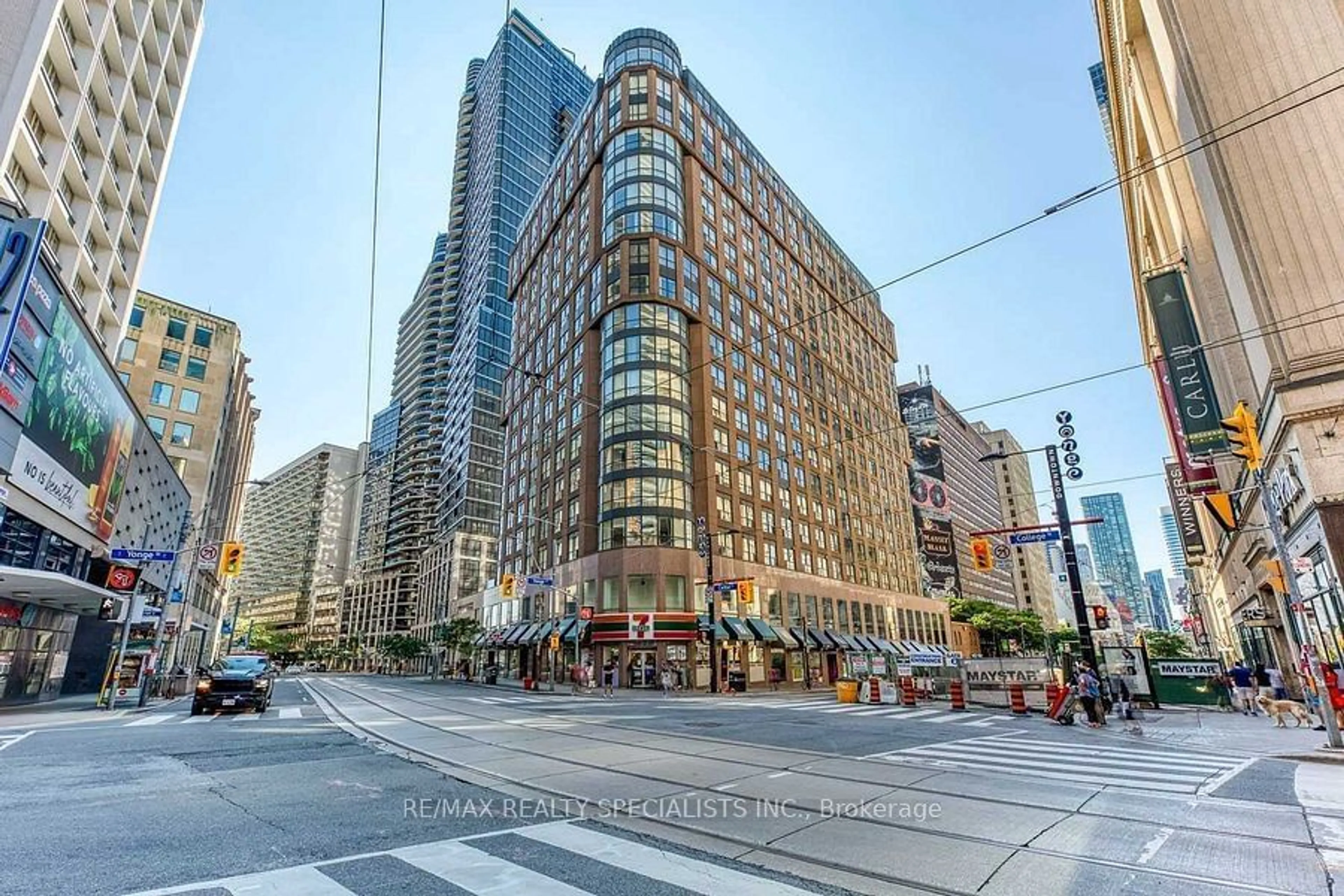 Unknown for 7 CARLTON St #704, Toronto Ontario M5B 2M3