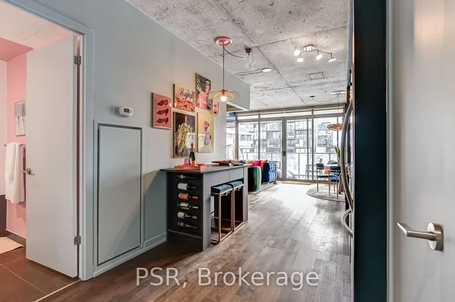 Additional property image - 95 Bathurst St Unit 816