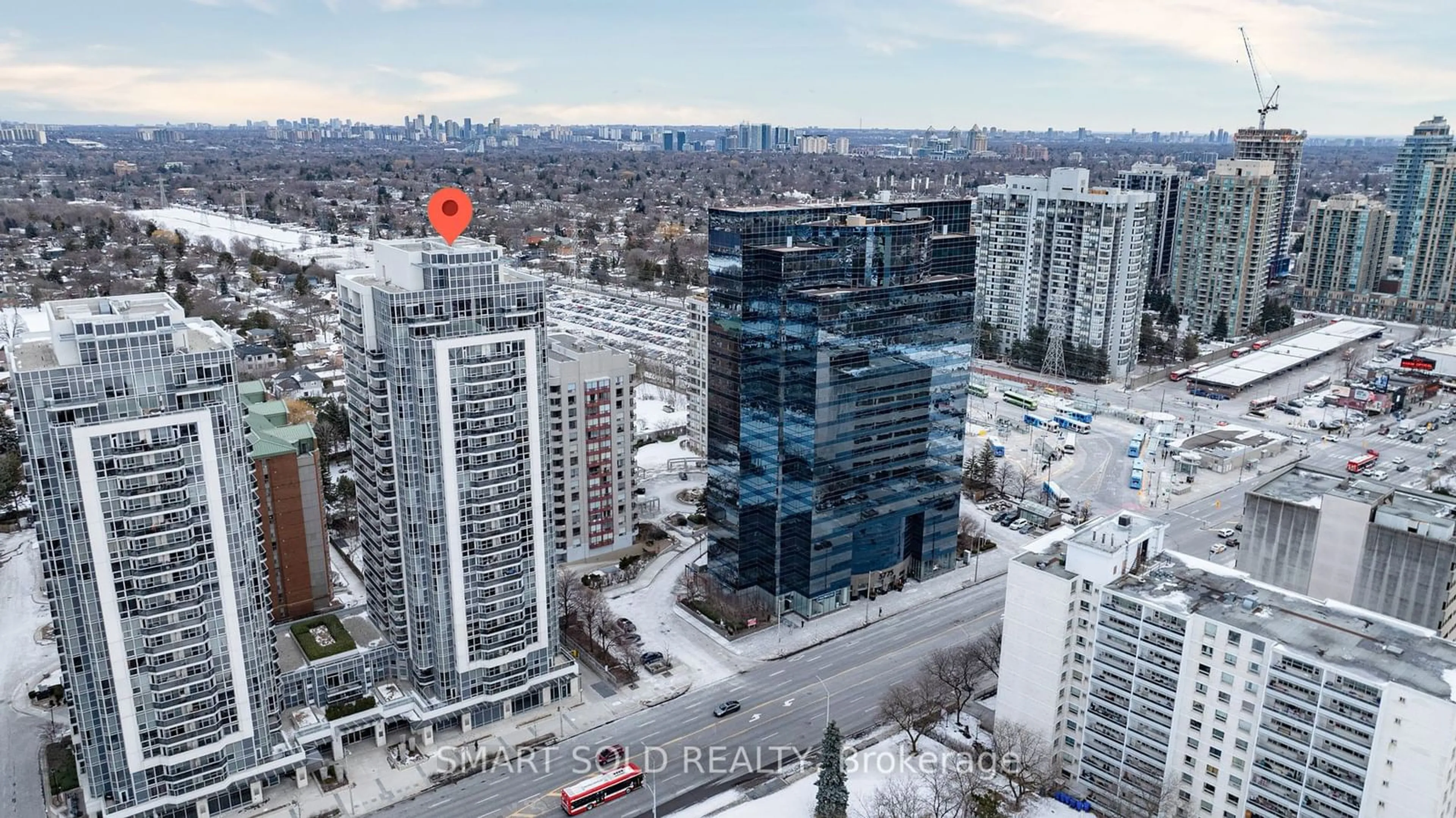 A pic from outside/outdoor area/front of a property/back of a property/a pic from drone, city buildings view from balcony for 5791 Yonge St #2608, Toronto Ontario M2M 0A8