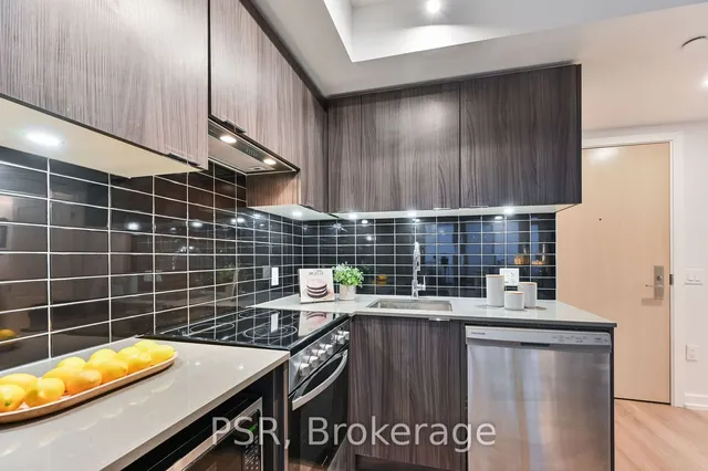 Additional property image - 395 Bloor St Unit 4409