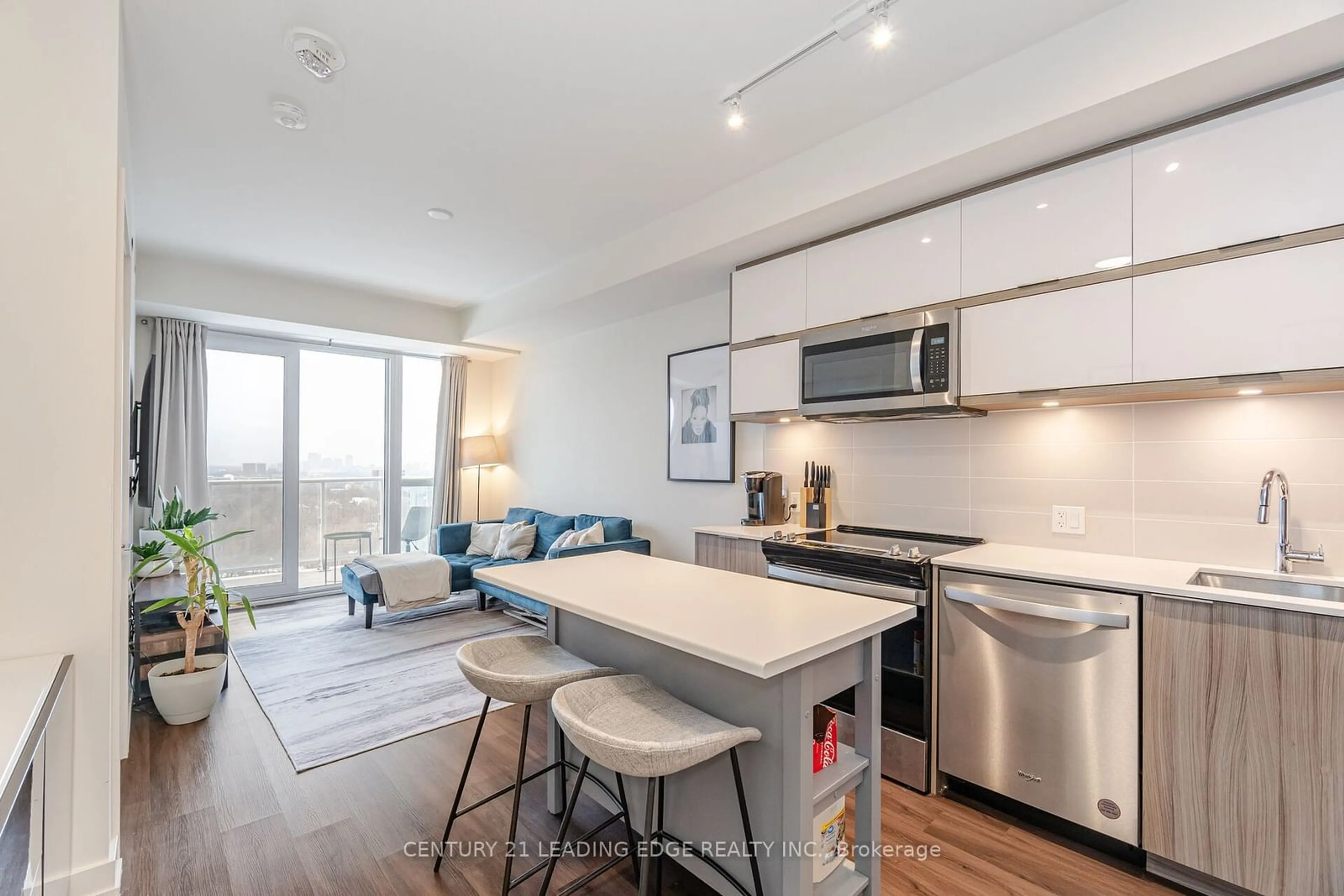 Open concept kitchen, unknown for 10 DEERLICK Crt #1401, Toronto Ontario M3A 0A7