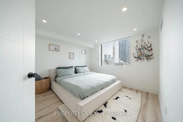 Additional property image - 25 Grenville St Unit 2003
