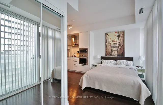 Additional property image - 14 YORK St Unit 3001