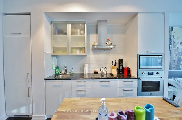 Additional property image - 14 YORK St Unit 3001