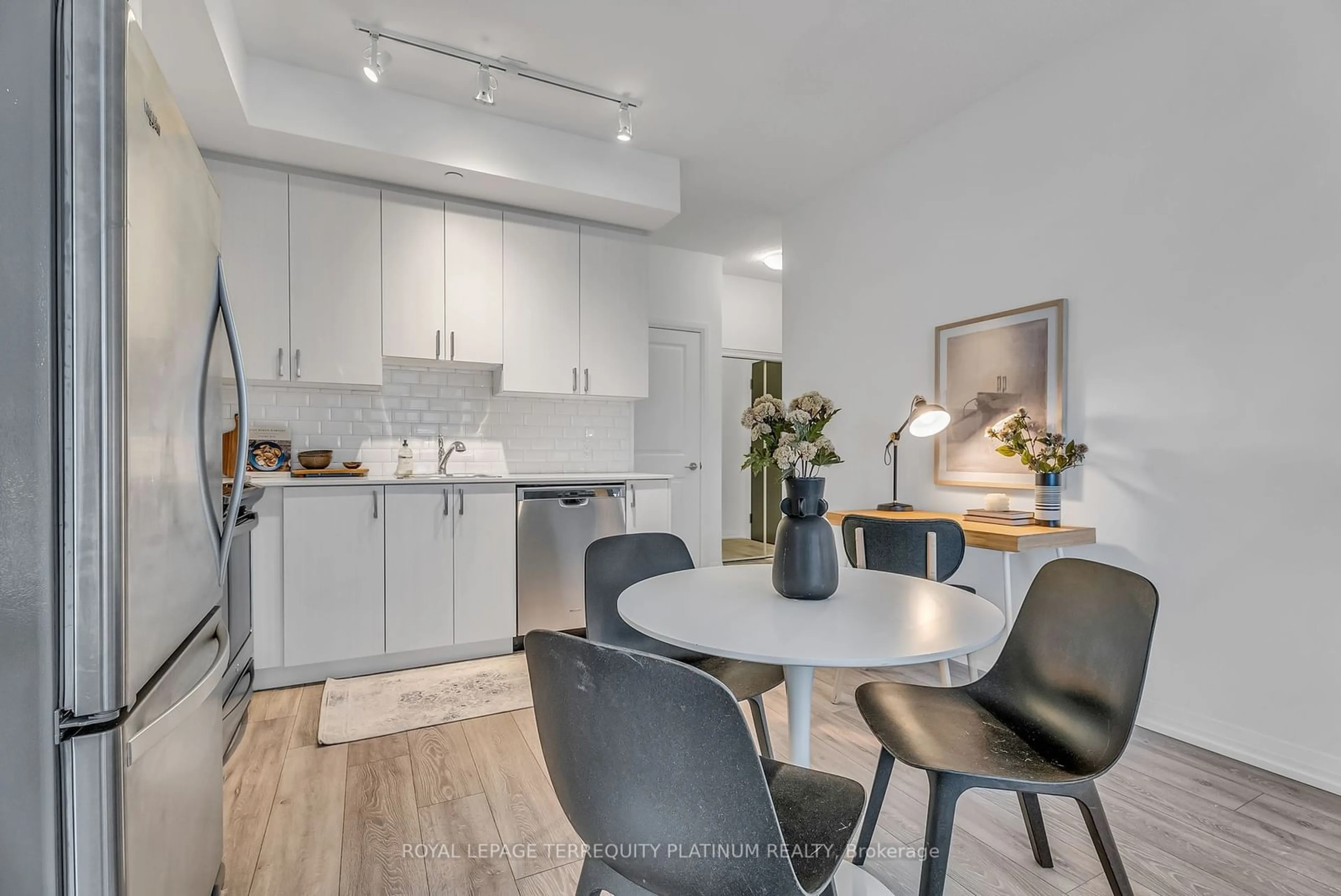 Open concept kitchen, unknown for 60 Ann O'Reilly Rd #367, Toronto Ontario M2J 0C8