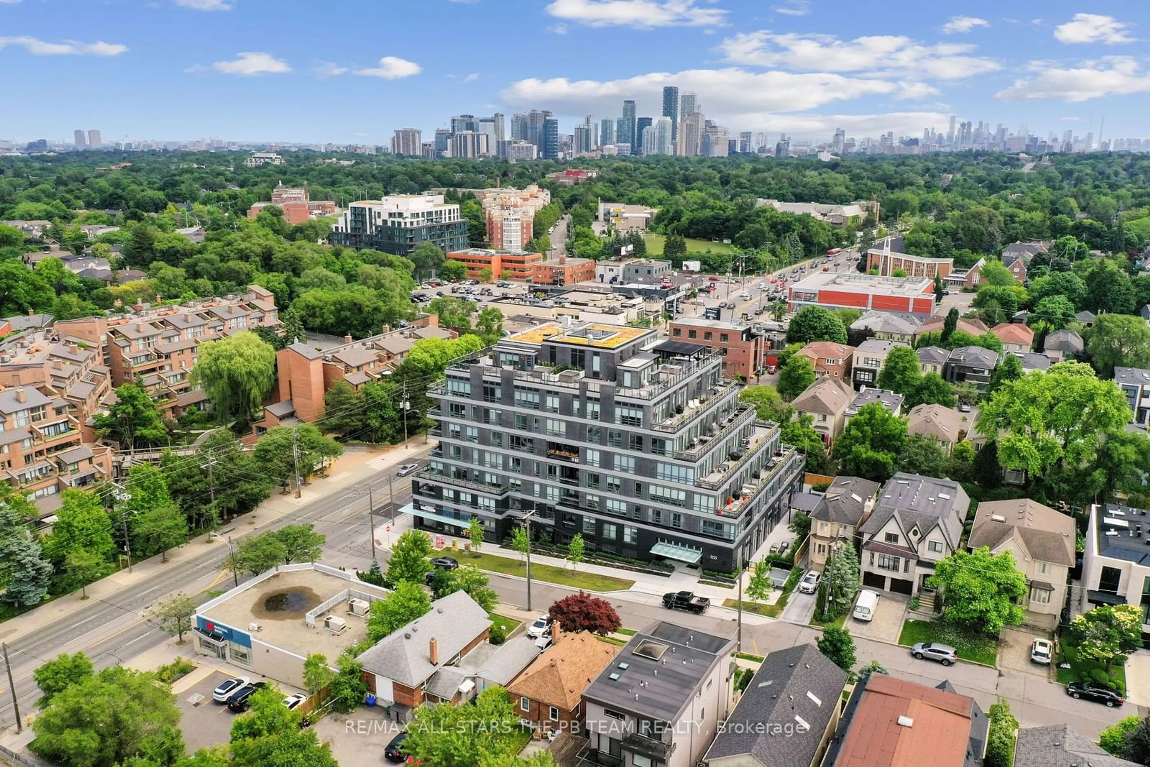 A pic from outside/outdoor area/front of a property/back of a property/a pic from drone, city buildings view from balcony for 355 Bedford Park Ave #506, Toronto Ontario M5M 0A5