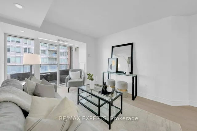 Additional property image - 65 E Liberty St Unit 818