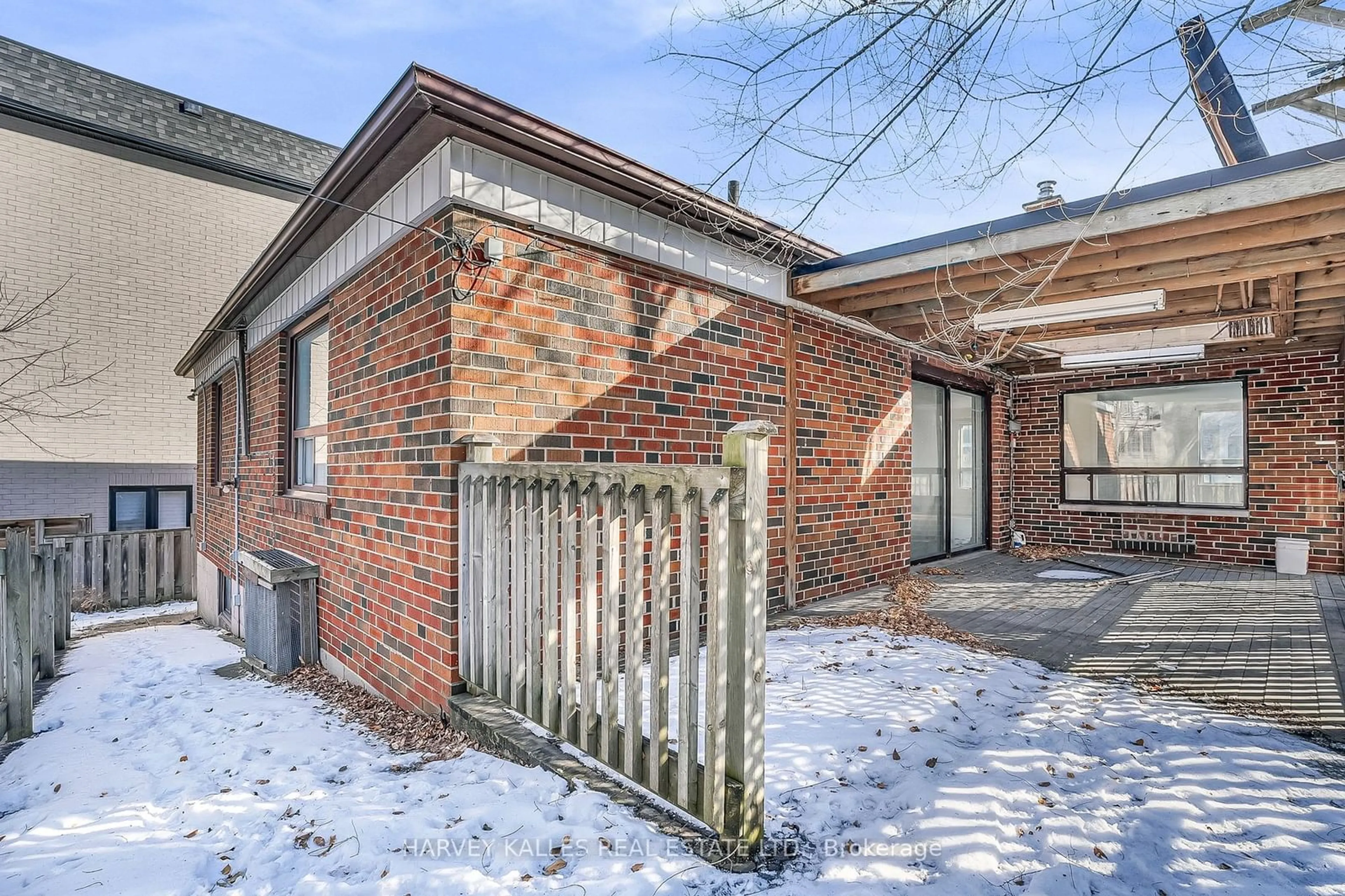 Home with brick exterior material, building for 146 Bannockburn Ave, Toronto Ontario M5M 2N5