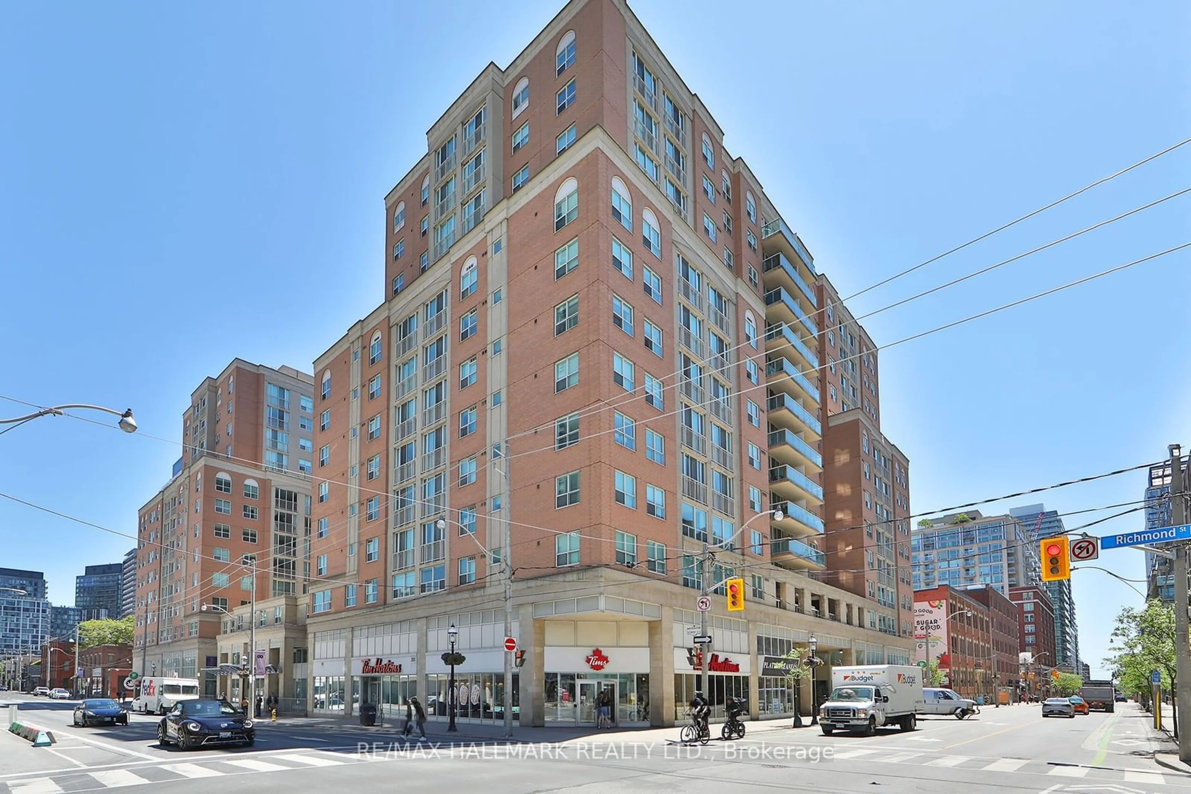 Patio, building for 313 Richmond St #1453, Toronto Ontario M5A 4S7