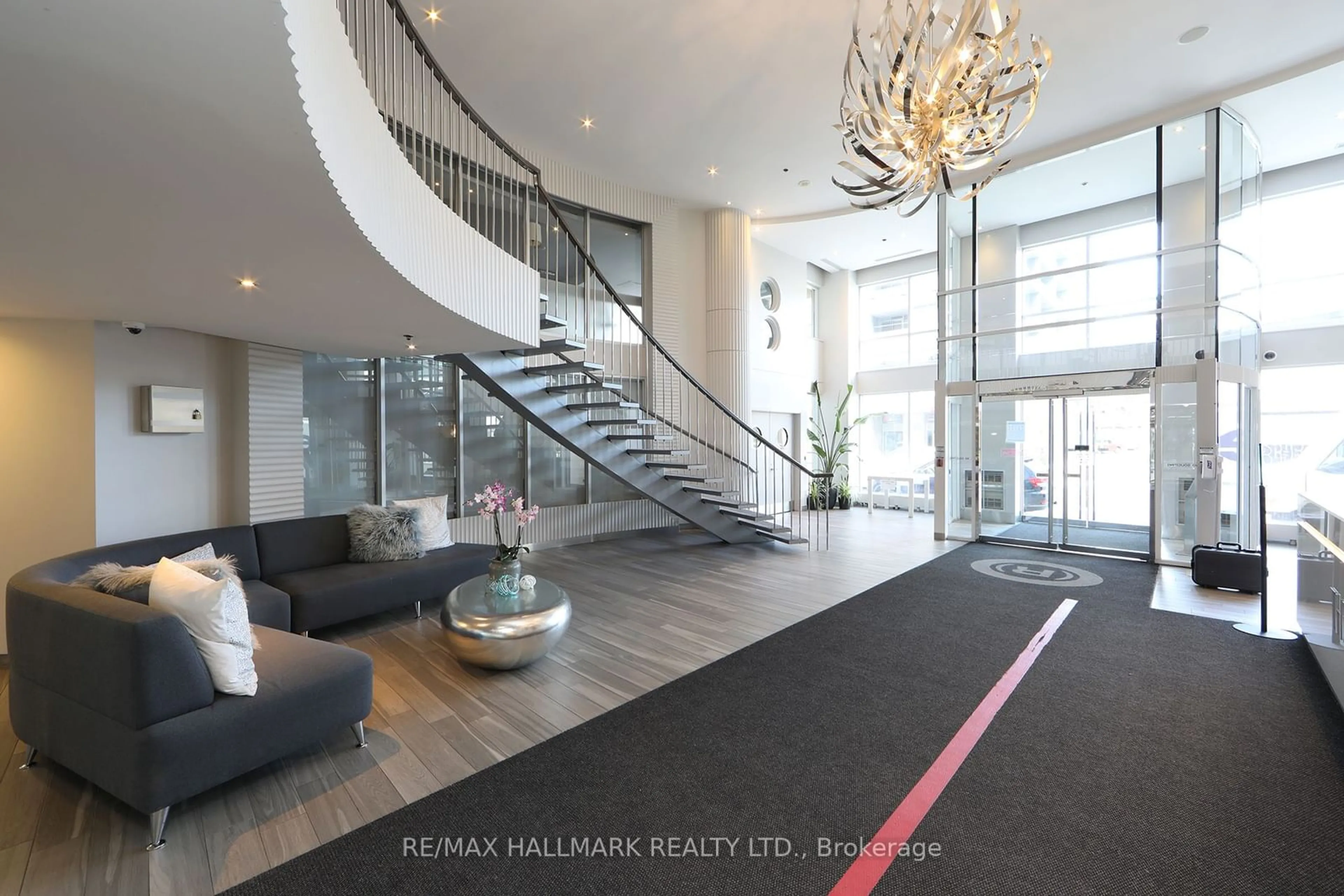 Indoor foyer for 313 Richmond St #1453, Toronto Ontario M5A 4S7