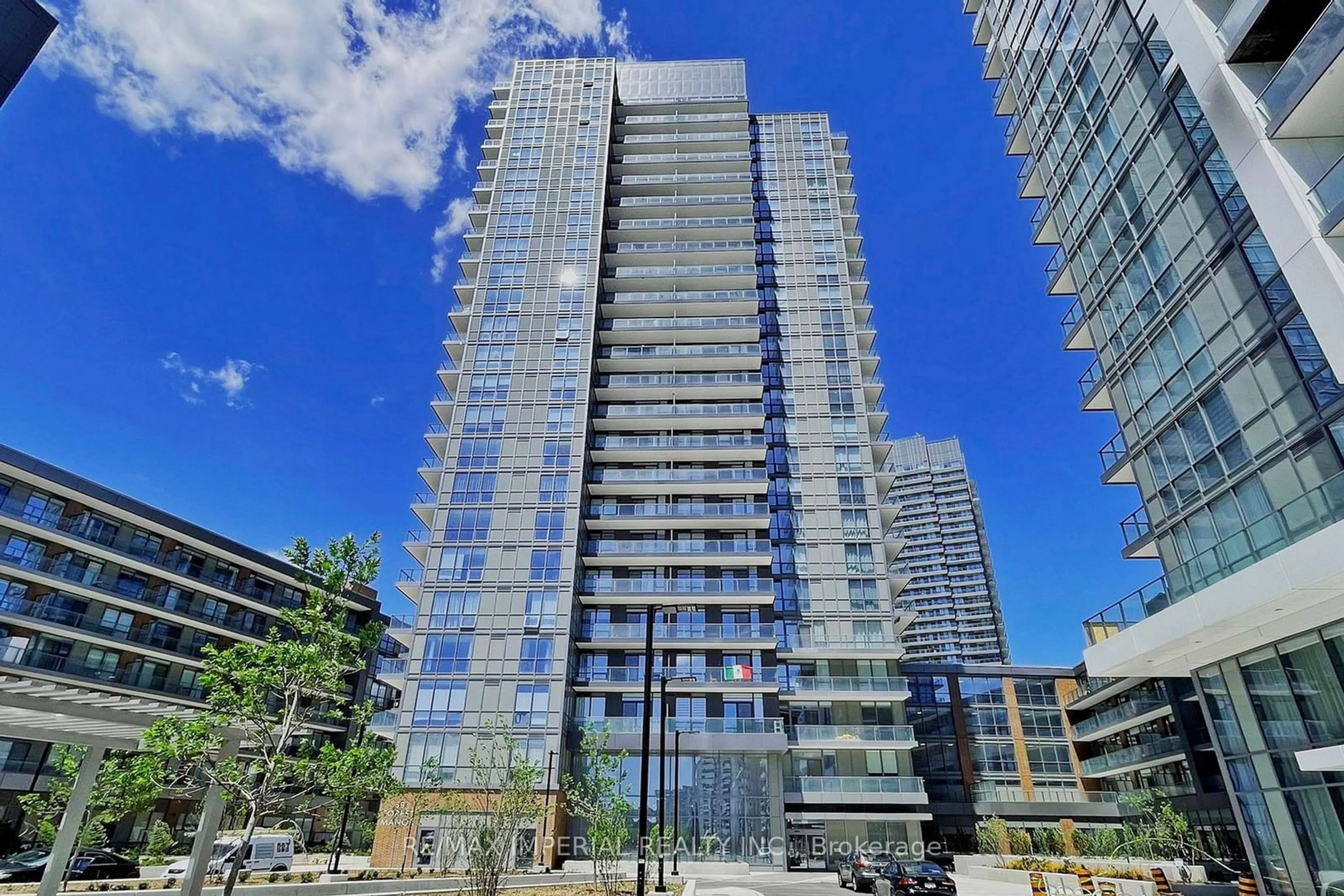 Patio, building for 38 Forest Manor Rd #1705, Toronto Ontario M2J 1M1