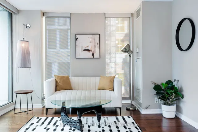 Additional property image - 33 Lombard St Unit 412