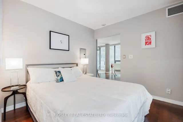 Additional property image - 33 Lombard St Unit 412
