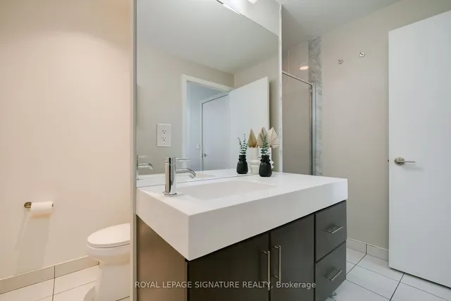 Additional property image - 35 Brian Peck Cres Unit 124