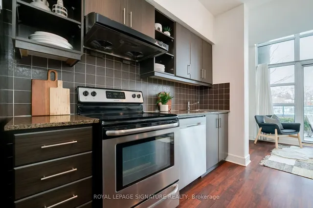 Additional property image - 35 Brian Peck Cres Unit 124