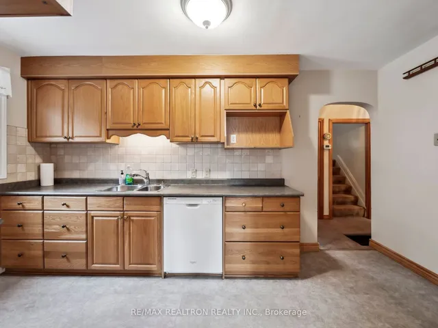 Additional property image - 75 Yorkview Dr