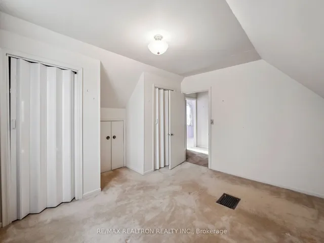 Additional property image - 75 Yorkview Dr
