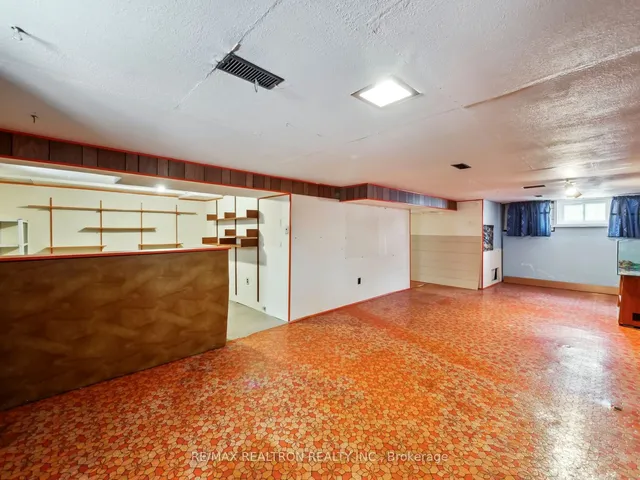 Additional property image - 75 Yorkview Dr