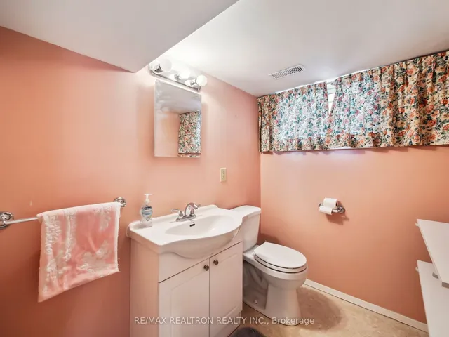 Additional property image - 75 Yorkview Dr