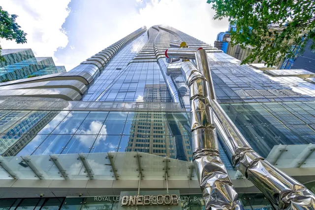 Additional property image - 1 Bloor St Unit 2712