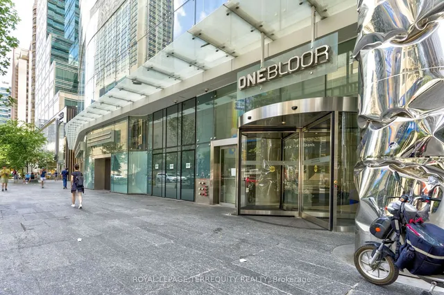 Additional property image - 1 Bloor St Unit 2712