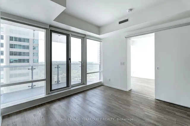Additional property image - 1 Bloor St Unit 2712
