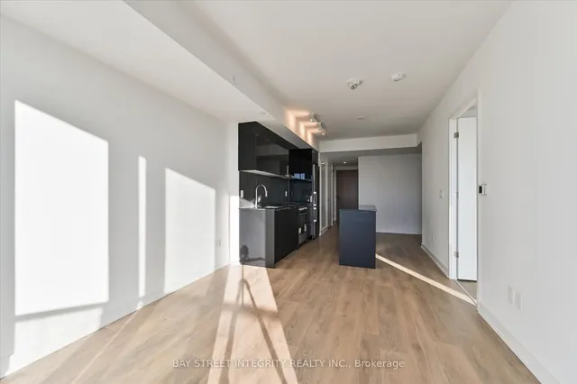 Additional property image - 8 Tippett Rd Unit 1208