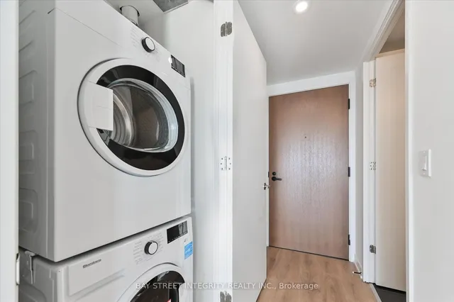 Additional property image - 8 Tippett Rd Unit 1208