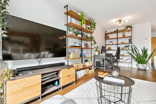 Additional property image - 36 Blue Jays Way Unit 903