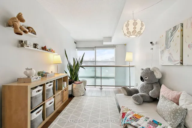 Additional property image - 36 Blue Jays Way Unit 903