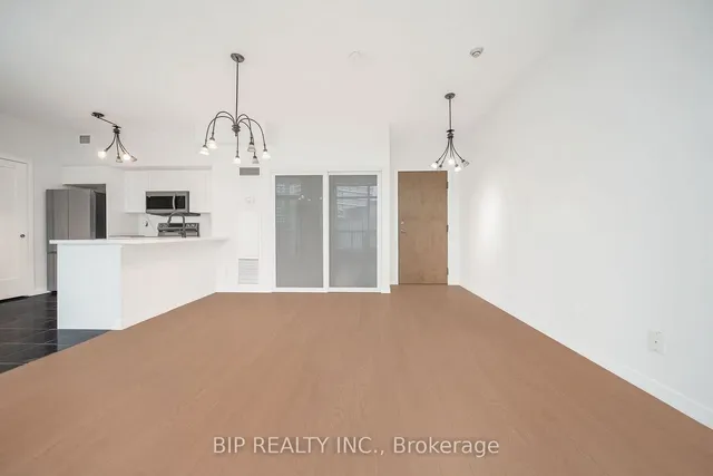 Additional property image - 600 Queens Quay Unit SPH16