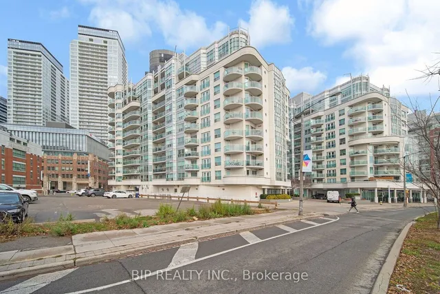 Additional property image - 600 Queens Quay Unit SPH16