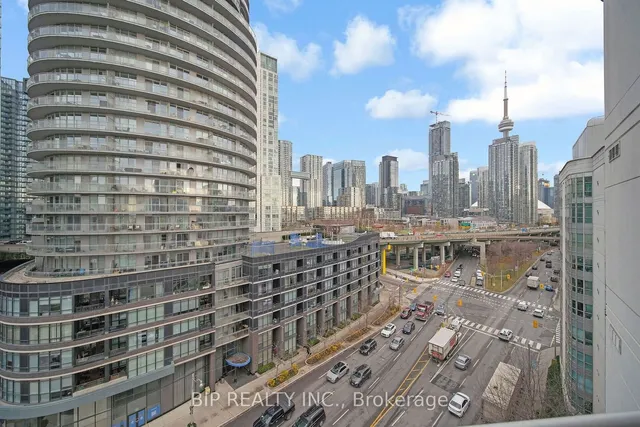Additional property image - 600 Queens Quay Unit SPH16