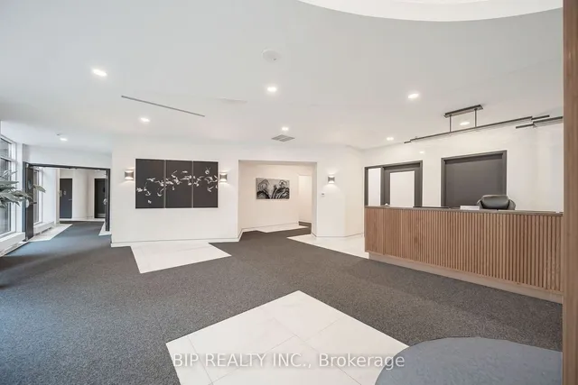 Additional property image - 600 Queens Quay Unit SPH16