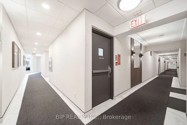 Additional property image - 600 Queens Quay Unit SPH16