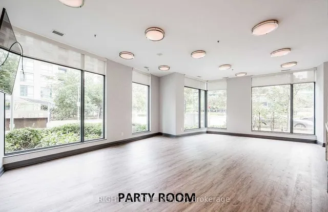 Additional image 8 of 219 Fort York Blvd Unit 2502
