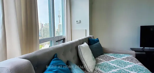 Additional image 30 of 219 Fort York Blvd Unit 2502