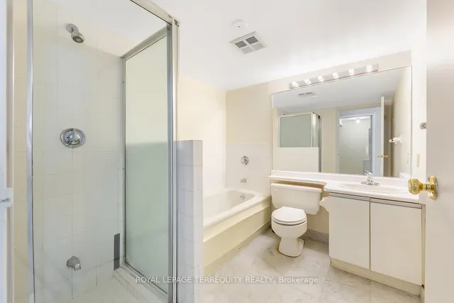 Additional property image - 10 Yonge St Unit 2609