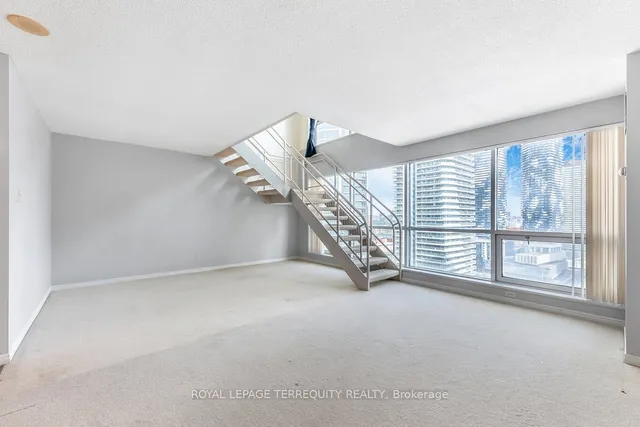 Additional property image - 10 Yonge St Unit 2609