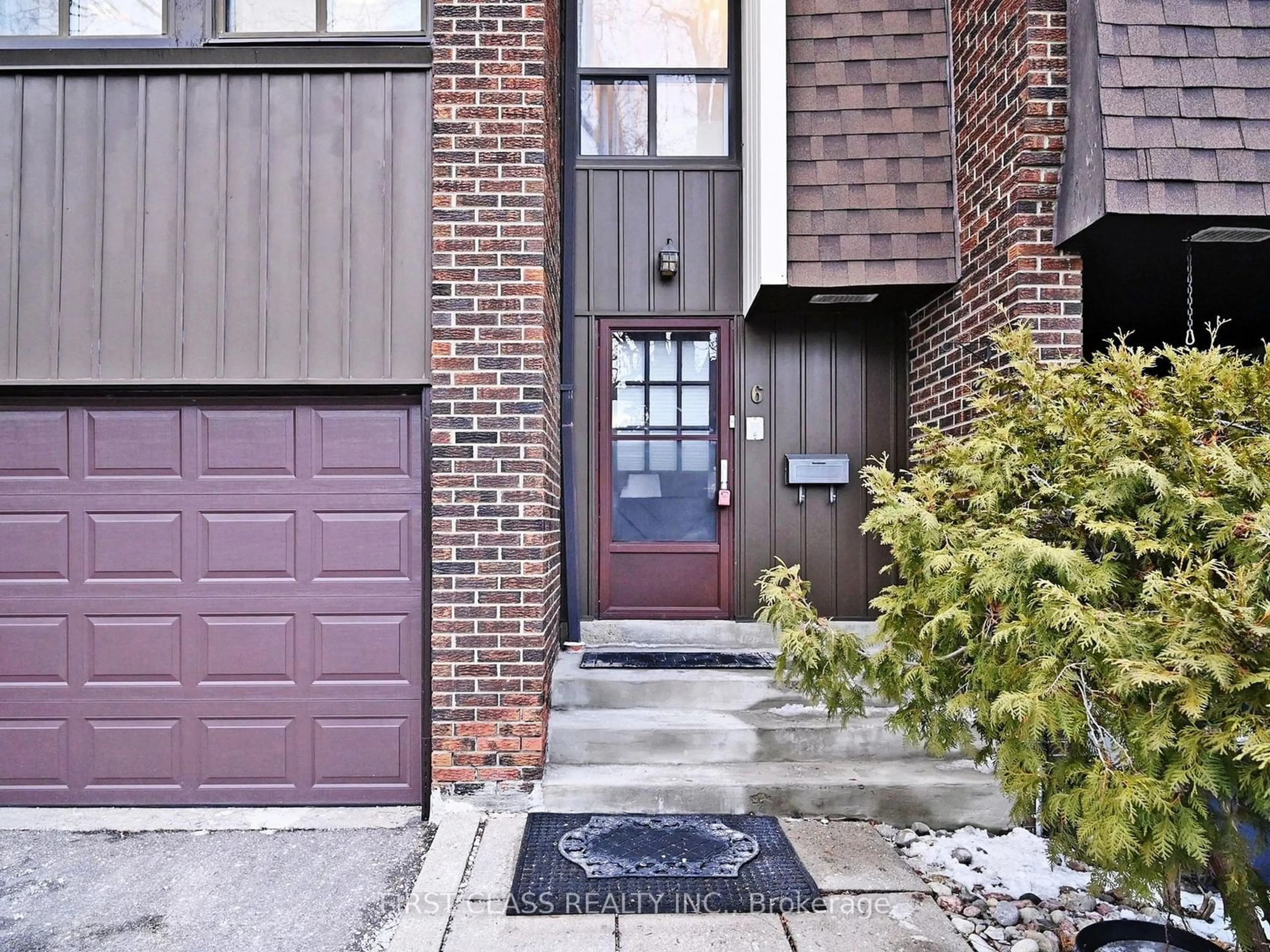 Home with brick exterior material, street for 6 Lofty Hill Way #68, Toronto Ontario M2H 2Z8