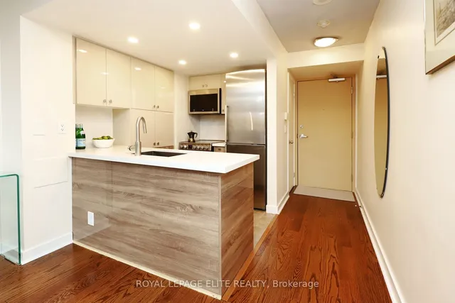Additional property image - 255 Richmond St Unit 220