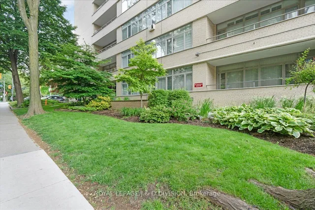 Additional property image - 581 Avenue Rd Unit 404