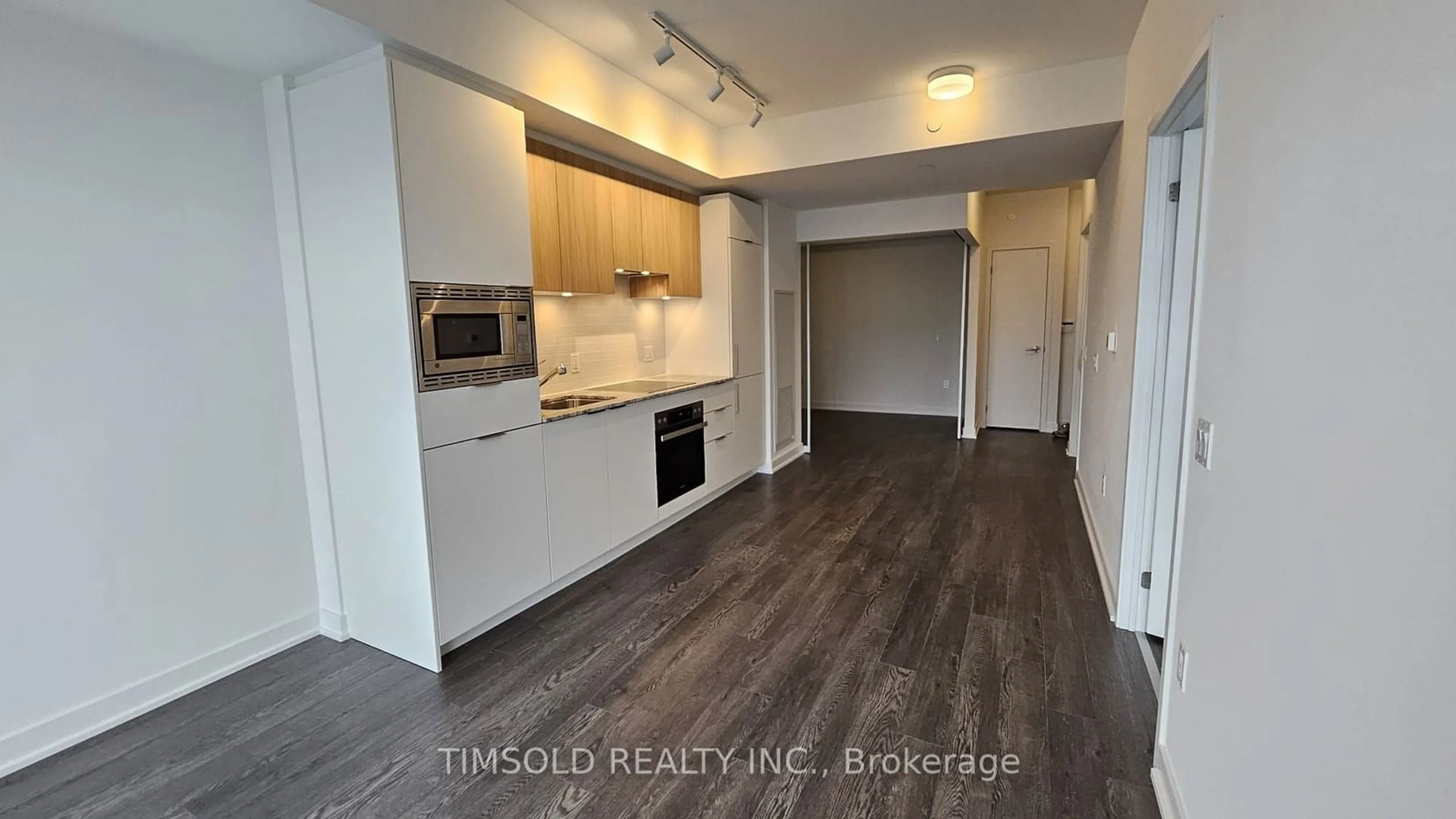 Standard kitchen, wood/laminate floor for 50 O'Neill Rd #1601, Toronto Ontario M3C 0R1