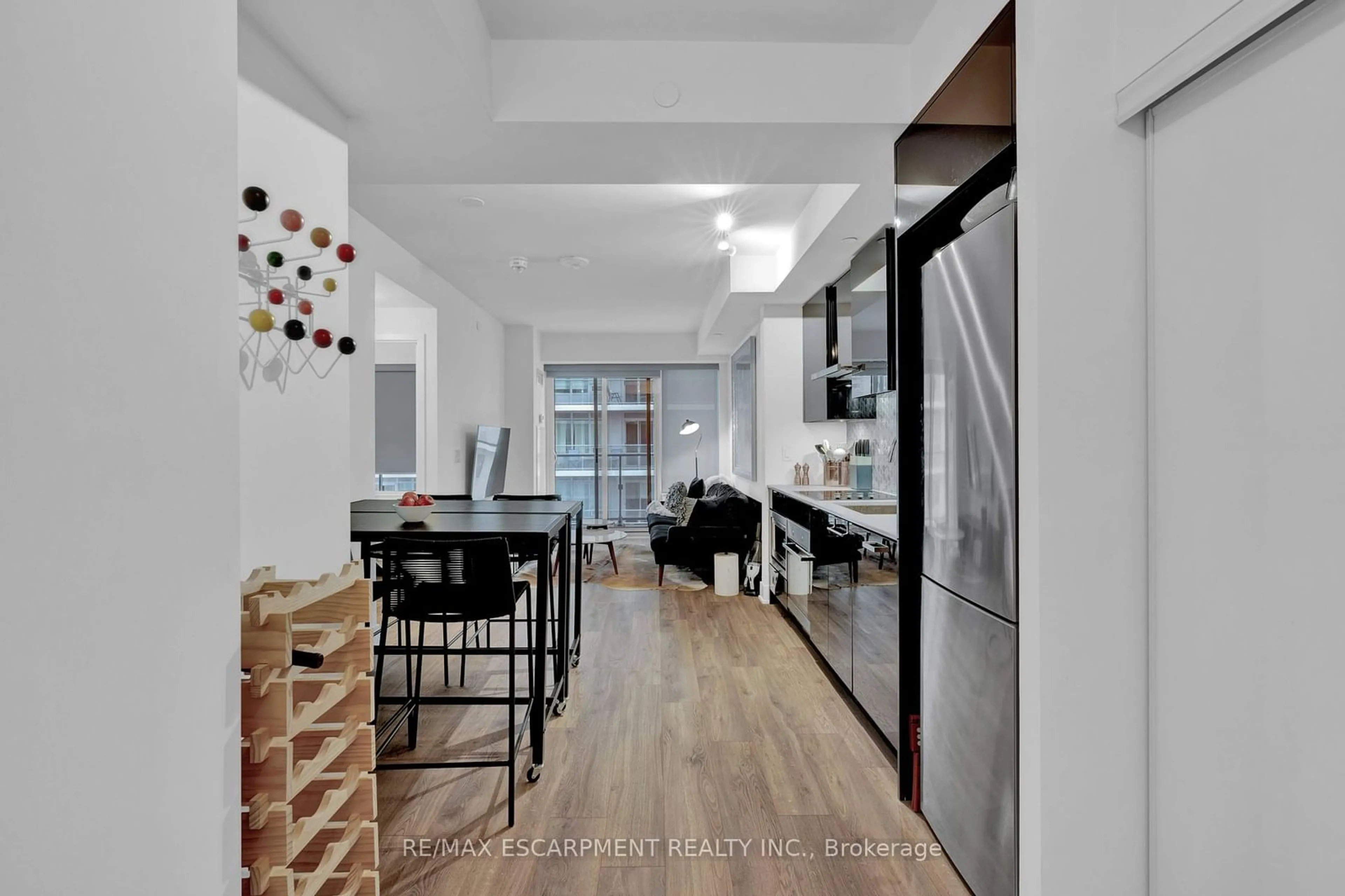 Open concept kitchen, unknown for 99 Broadway Ave #2107, Toronto Ontario M4P 0E3