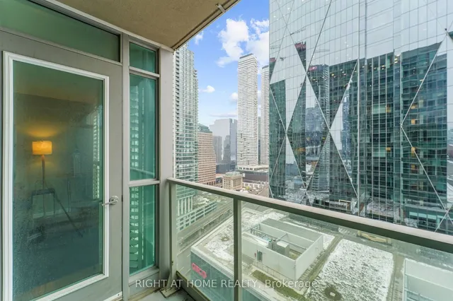 Additional image 5 of 18 Yonge St Unit 2315