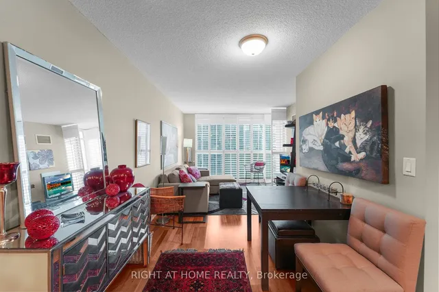 Additional image 16 of 18 Yonge St Unit 2315