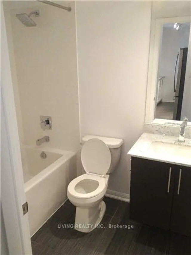 Additional property image - 35 Bastion St Unit 1705