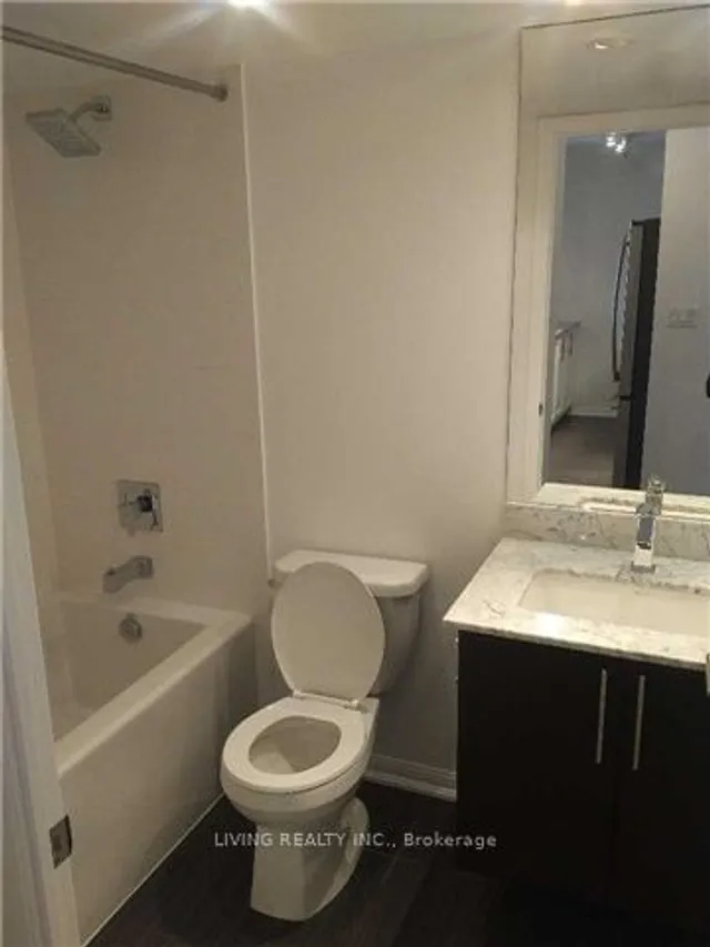 Additional property image - 35 Bastion St Unit 1705