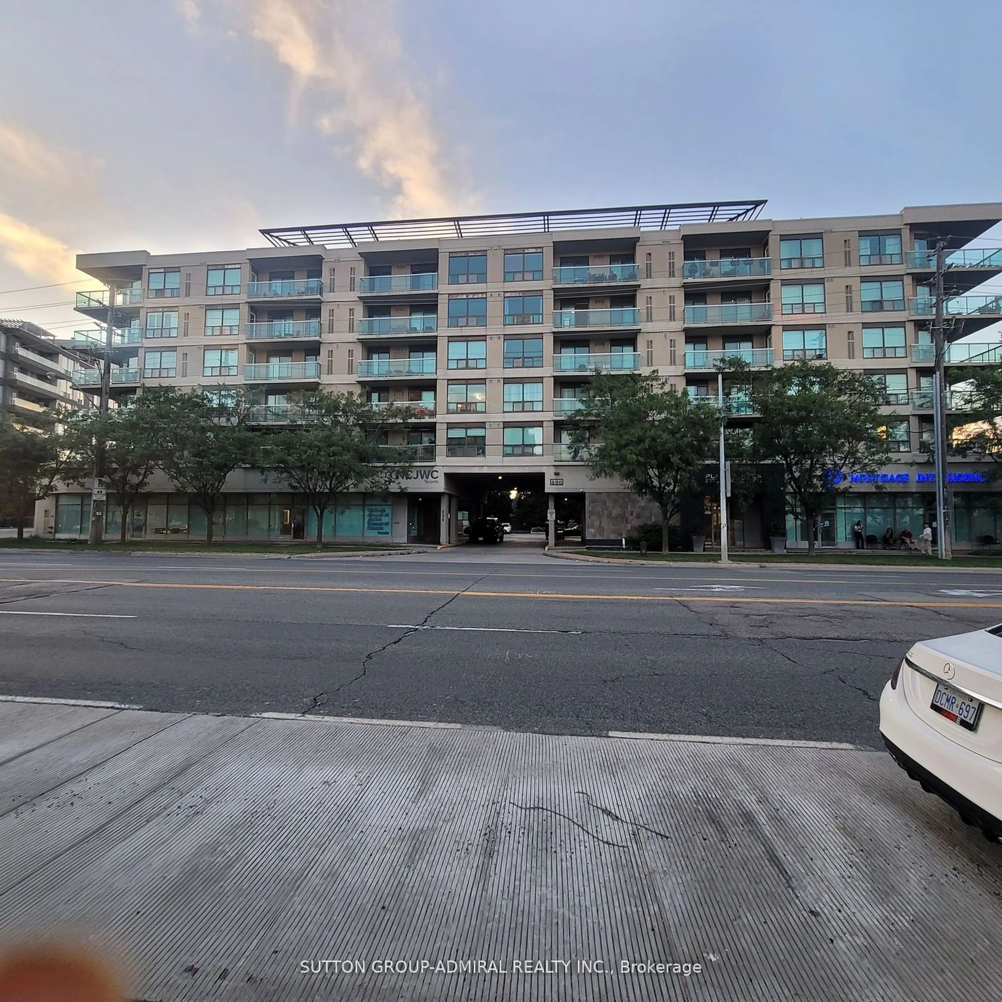 A pic from outside/outdoor area/front of a property/back of a property/a pic from drone, unknown for 890 Sheppard Ave #114, Toronto Ontario M3H 6B9