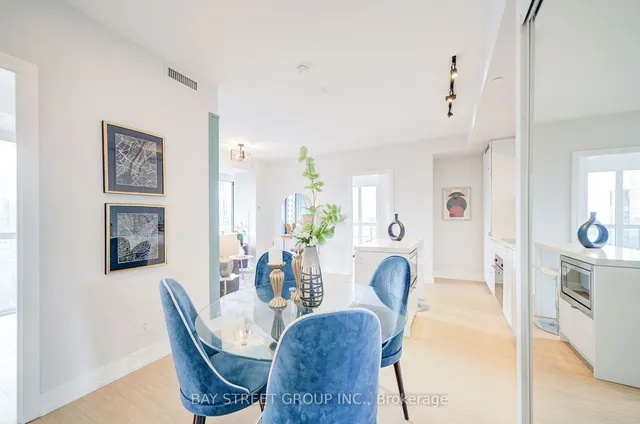 Additional property image - 7 Grenville St Unit 3211